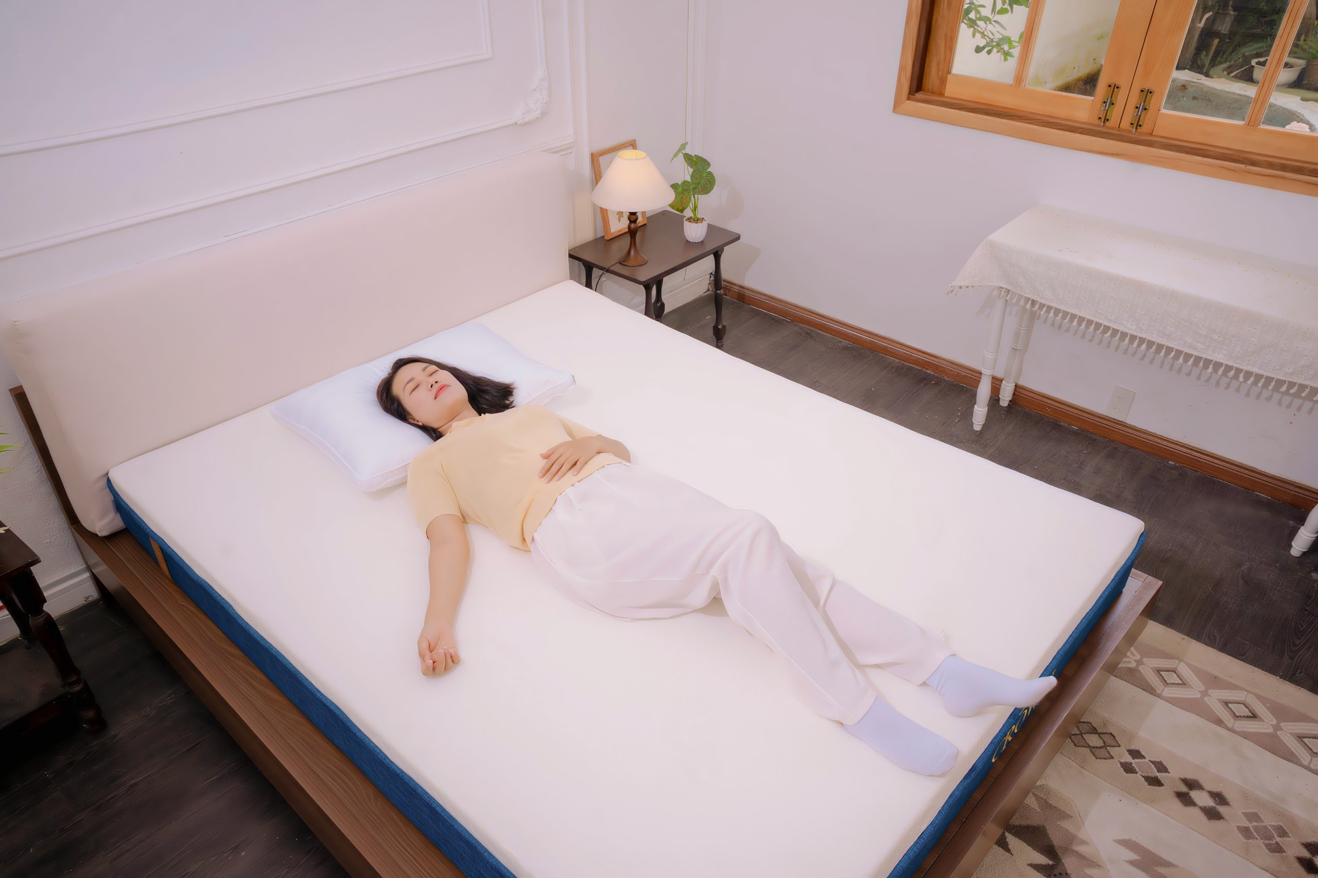 So sánh nệm Foam và nệm cao su non | Lullaby Bedding