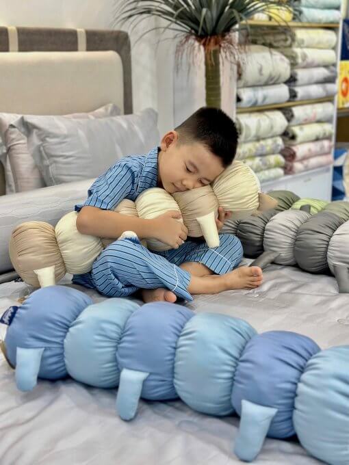 Gối ôm con sâu cho bé - Lullaby Bedding