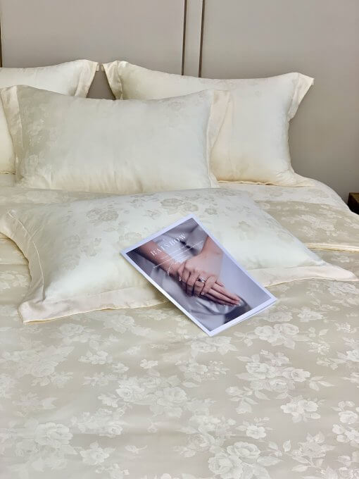 Chăn ga gối Tencel dệt kim - Golden Vows| Lullaby Bedding