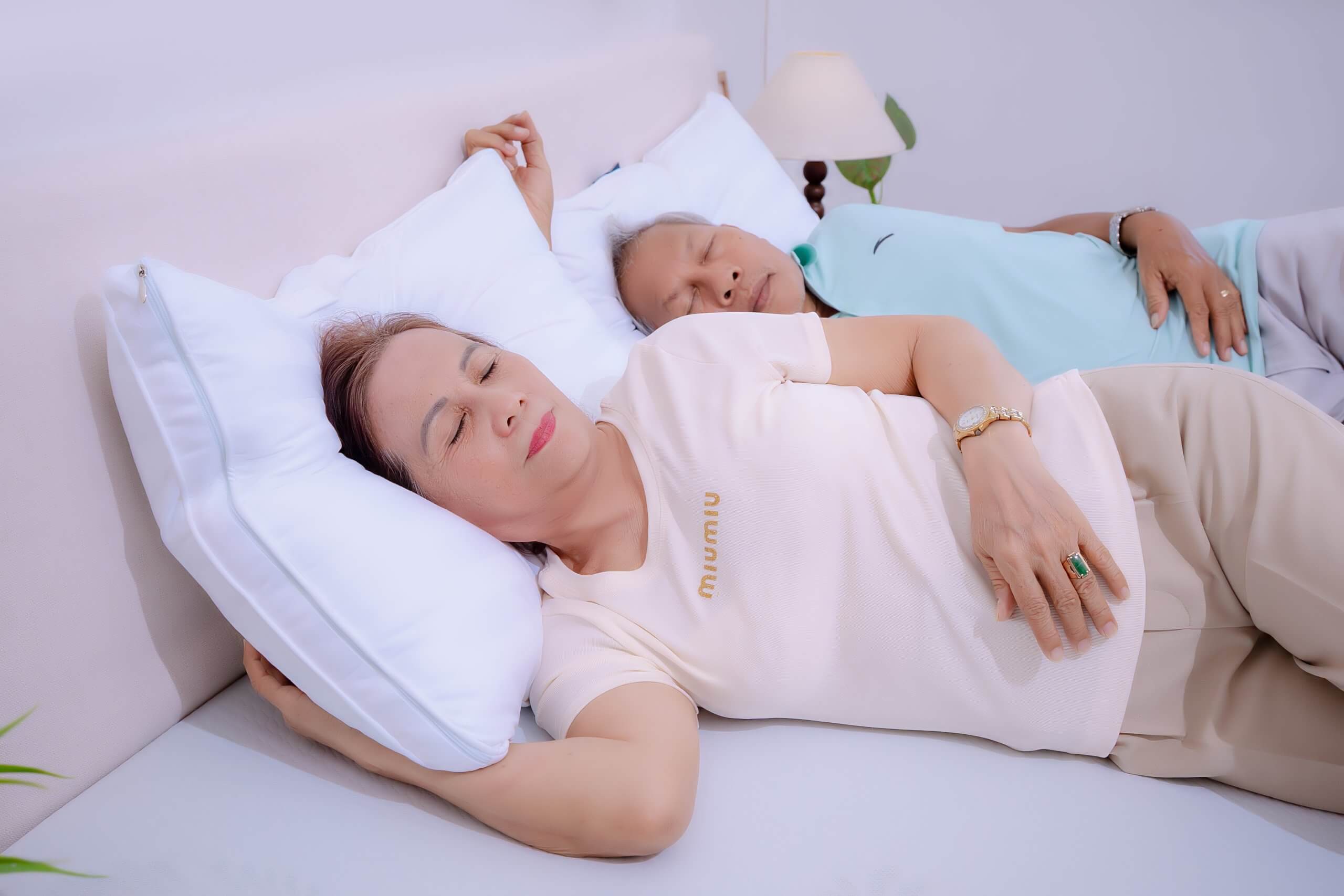 Kinh nghiệm chọn nệm cho người lớn tuổi | nệm foam | Lullaby Bedding